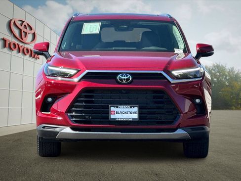 Certified 2026 Toyota Grand Highlander AWD image 8