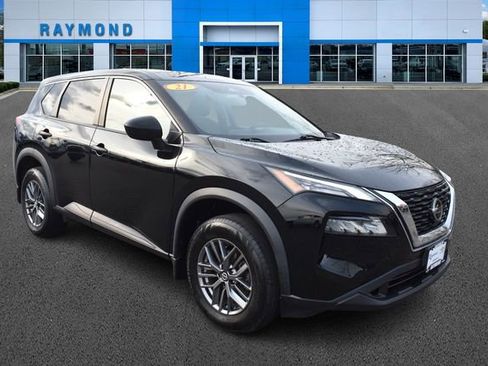 Used 2021 Nissan Rogue S image 1