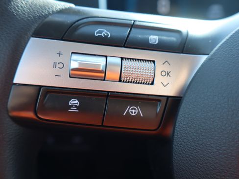 Used 2025 Hyundai Sonata SEL FWD image 16