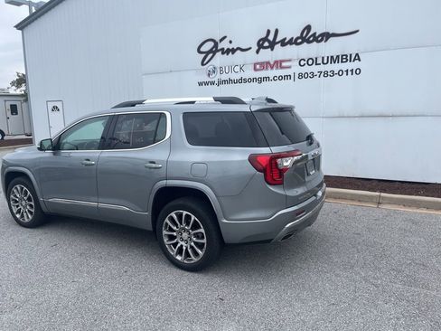 Used 2023 GMC Acadia Denali w/ Denali Technology Package image 2