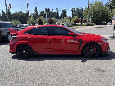Used 2018 Honda Civic Type R image 11