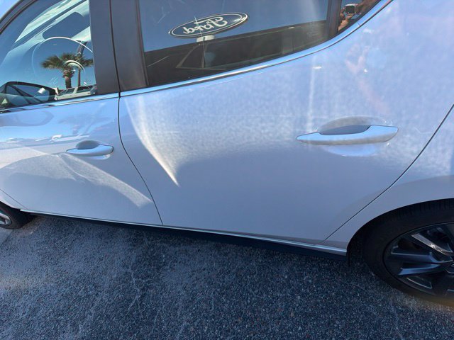 Used 2023 MAZDA MAZDA3 s FWD image 12