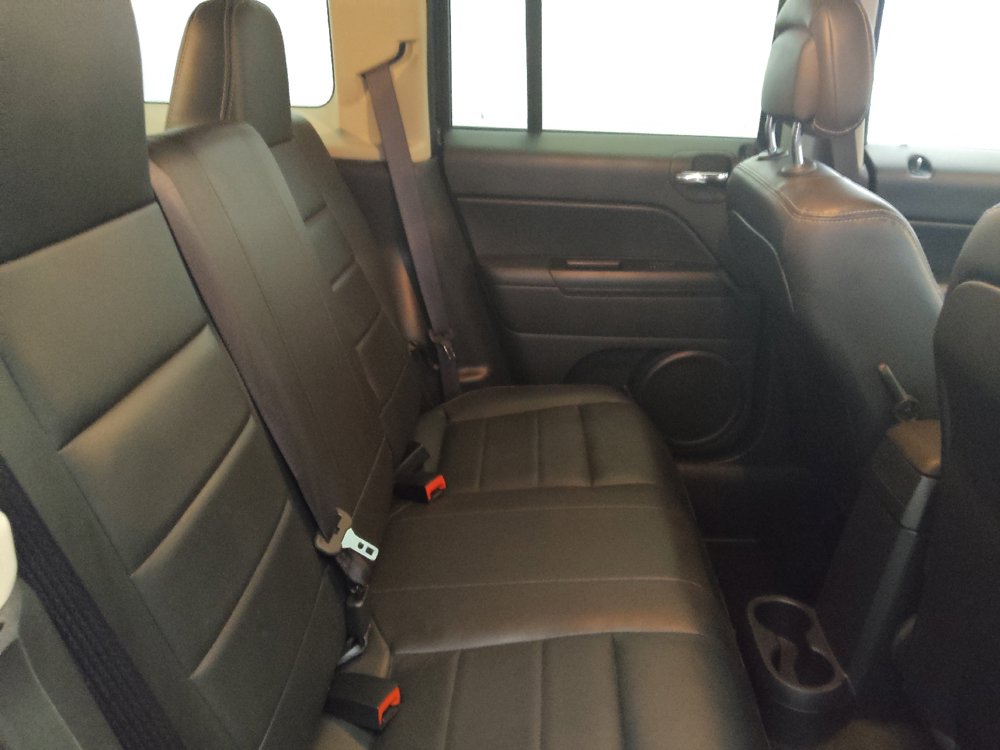Used 2017 Jeep Patriot High Altitude AWD/4WD image 19