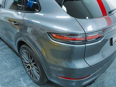 Used 2020 Porsche Cayenne Turbo AWD/4WD image 18