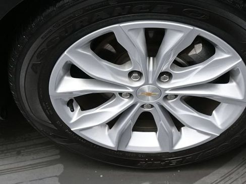 Used 2025 Chevrolet Malibu LT FWD image 29