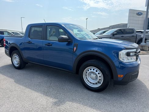Used 2024 Ford Maverick XL FWD image 3