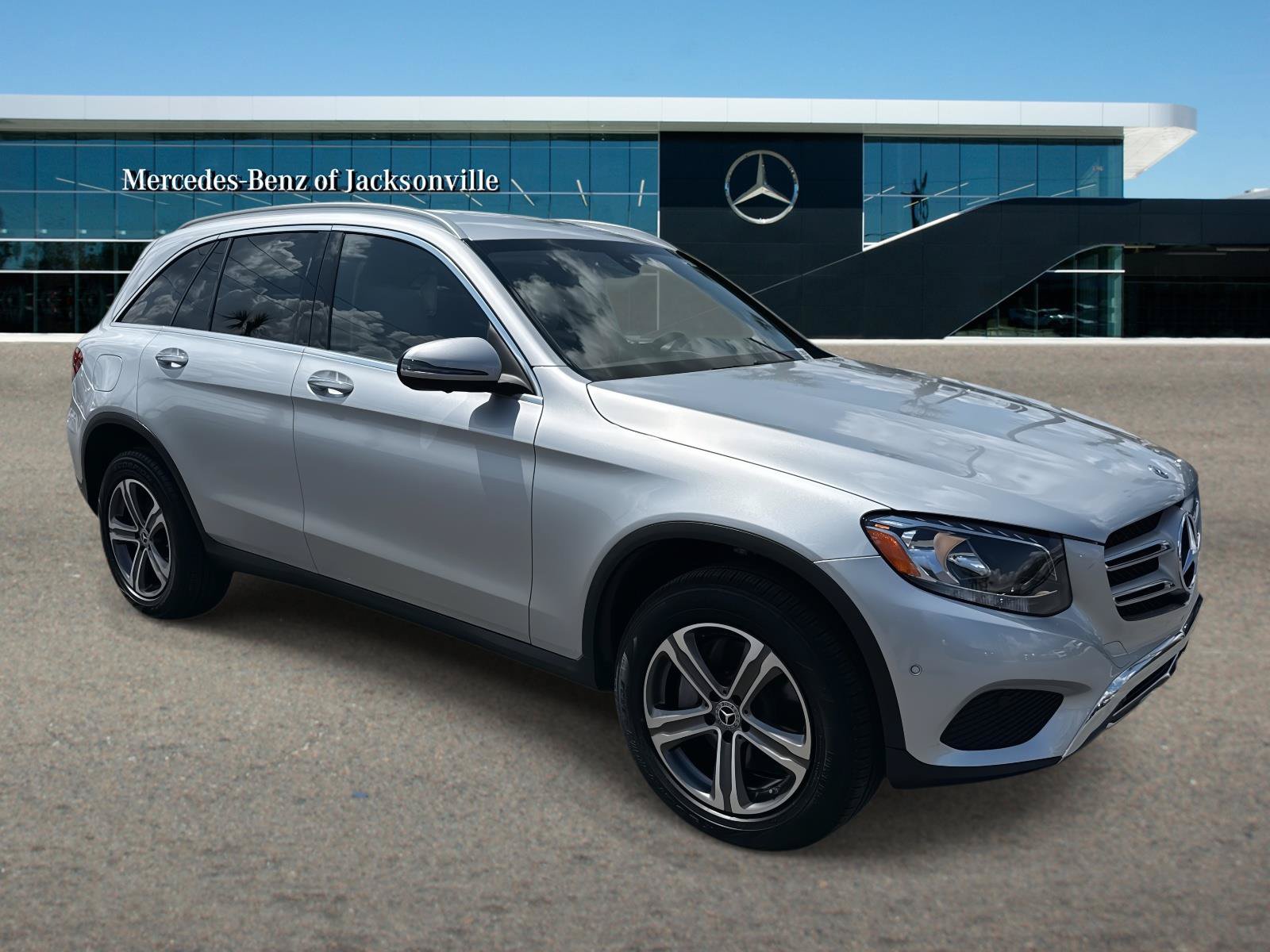 Used 2019 Mercedes-Benz GLC 300 image 1