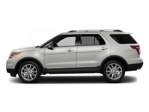Used 2014 Ford Explorer XLT w/ Equipment Group 202A image 3