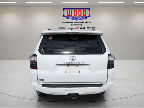 Used 2021 Toyota 4Runner SR5 AWD/4WD image 6