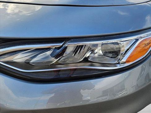 Used 2024 Chevrolet Malibu LT FWD image 3