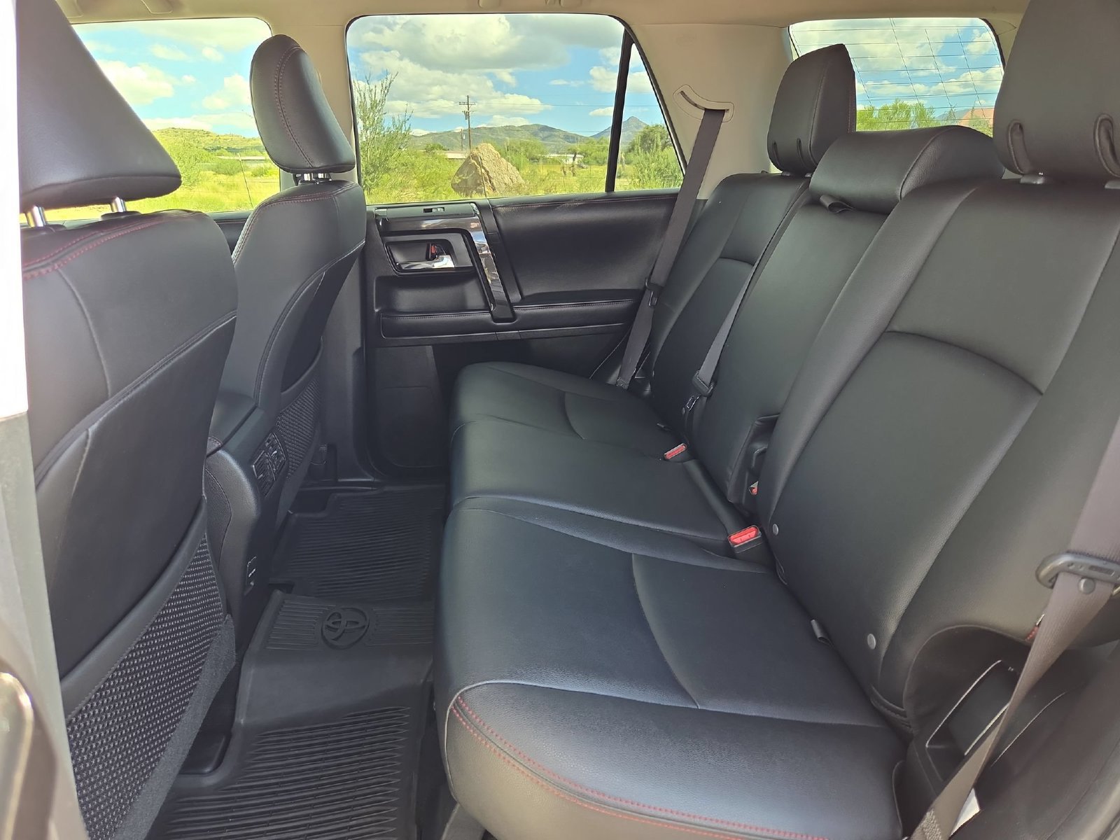 Used 2019 Toyota 4Runner TRD Off-Road Premium AWD/4WD image 24