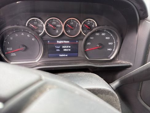 Used 2020 Chevrolet Silverado 1500 LT w/ LT Value Package image 8