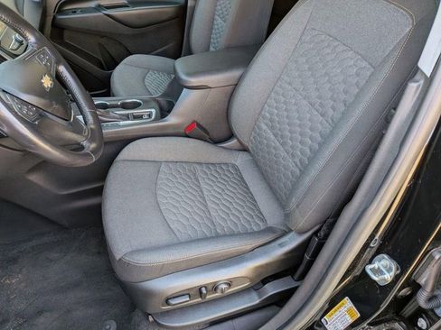 Used 2020 Chevrolet Equinox LT image 23