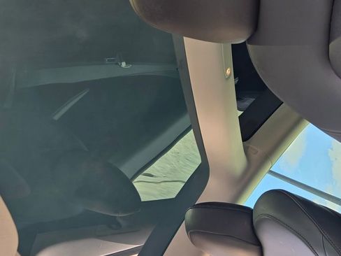 Used 2021 Tesla Model 3 Performance AWD/4WD image 19