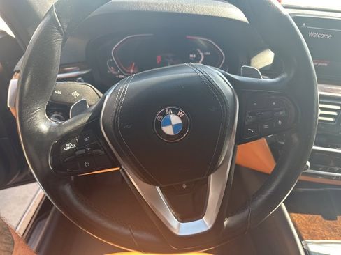Used 2020 BMW 540i xDrive w/ Premium Package image 8