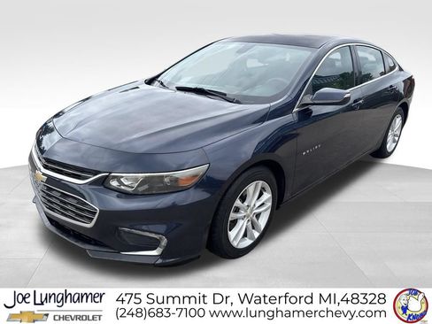 Used 2017 Chevrolet Malibu LT FWD image 7