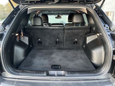 Used 2021 Jeep Cherokee Trailhawk w/ Trailer Tow Group image 23