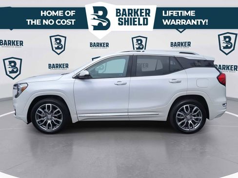 Used 2024 GMC Terrain Denali w/ Denali Premium Package AWD/4WD image 6