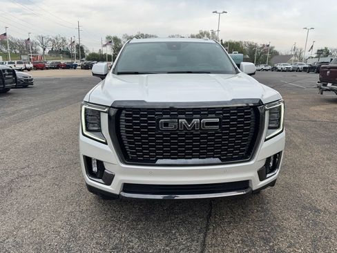 Used 2024 GMC Yukon Denali Ultimate image 2