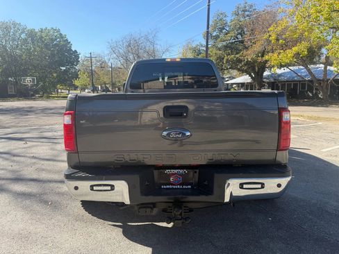 Used 2015 Ford F350 Lariat w/ Lariat Interior Package image 6