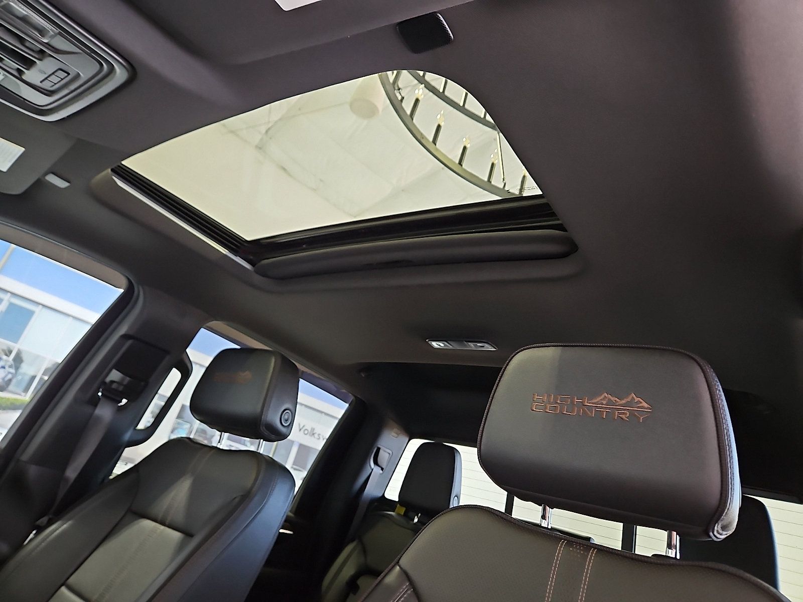 Used 2024 Chevrolet Silverado 3500 High Country w/ High Country Premium Package AWD/4WD image 14