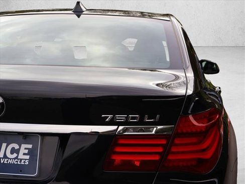 Used 2015 BMW 750Li xDrive AWD/4WD image 8