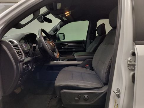 Used 2020 RAM 1500 Big Horn AWD/4WD image 5