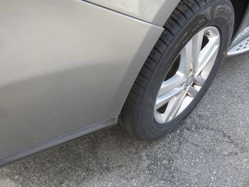 Used 2016 Mercedes-Benz GL 450 4MATIC image 36