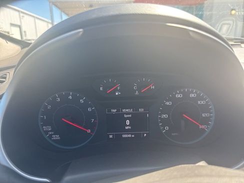 Used 2023 Chevrolet Malibu LT FWD image 11