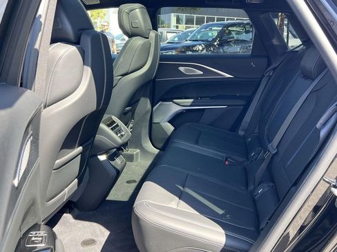 New 2026 Cadillac Lyriq V AWD/4WD image 28