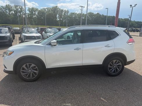 Used 2016 Nissan Rogue SL w/ SL Premium Package AWD/4WD image 5
