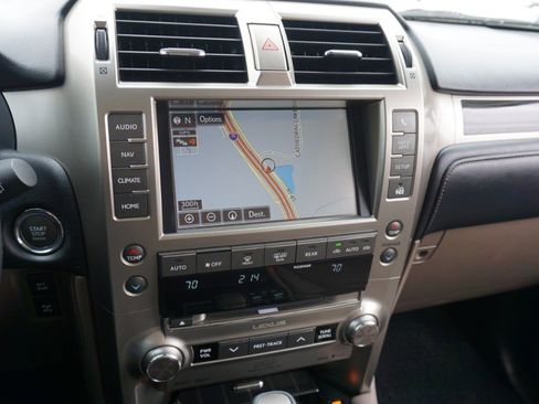 Used 2021 Lexus GX 460 Premium w/ Premium Plus Package image 16