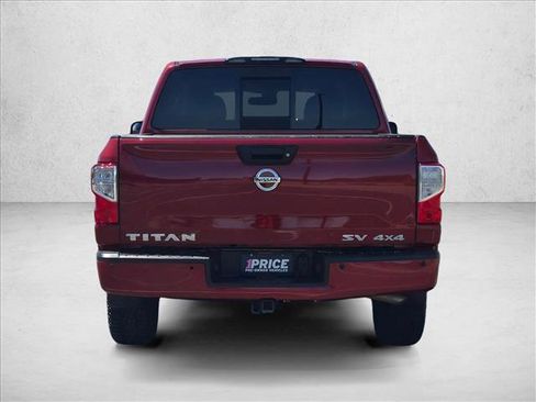 Used 2017 Nissan Titan SV AWD/4WD image 7
