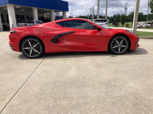 Used 2023 Chevrolet Corvette Stingray Coupe w/ 1LT RWD image 4