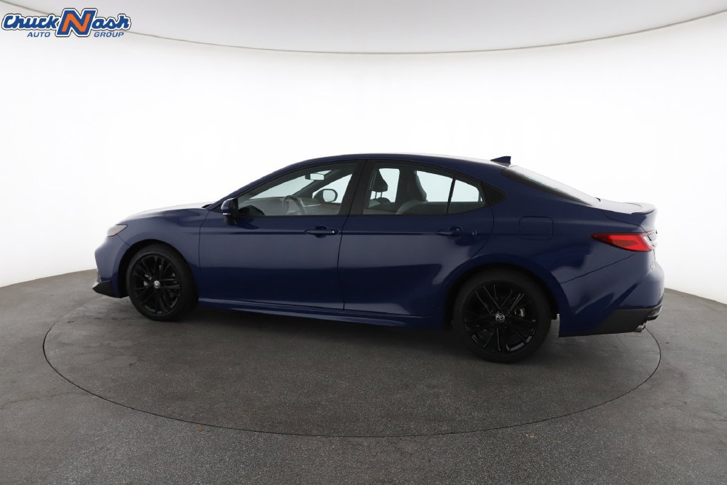 Used 2026 Toyota Camry SE FWD image 8