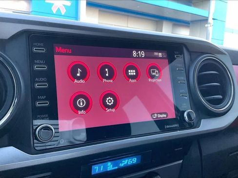 Used 2021 Toyota Tacoma SR5 image 32