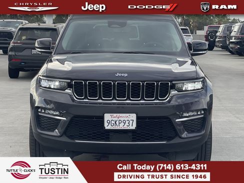 Used 2023 Jeep Grand Cherokee 4WD 4xe image 2