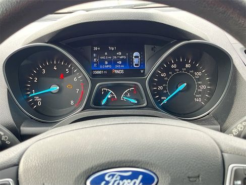 Used 2019 Ford Escape SE image 12
