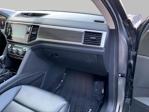 Used 2019 Volkswagen Atlas SEL AWD/4WD image 18