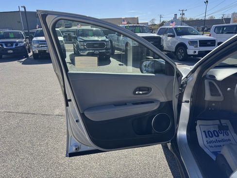 Used 2016 Honda HR-V EX-L image 16