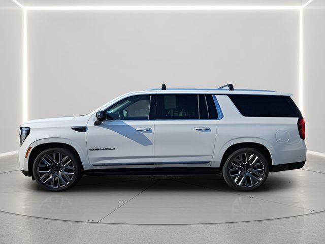 Used 2025 GMC Yukon XL Denali Ultimate AWD/4WD image 2