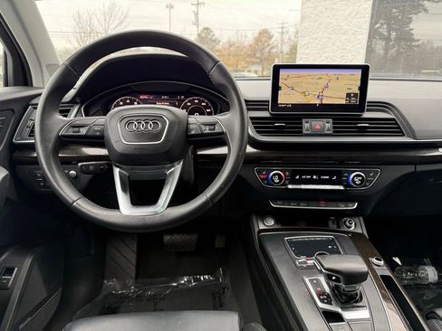 Used 2018 Audi Q5 Prestige w/ Prestige Package image 8