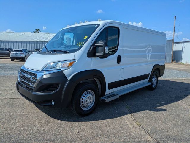 Used 2025 RAM ProMaster 2500 w/ U-Haul Equipment Group FWD image 8