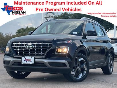 Used 2025 Hyundai Venue SEL