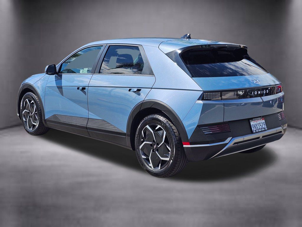 Certified 2024 Hyundai Ioniq 5 SE RWD image 5