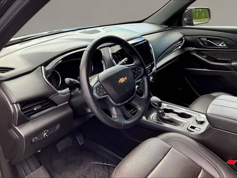 Used 2023 Chevrolet Traverse High Country w/ LPO, Floor Liner Package AWD/4WD image 14
