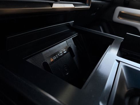 Certified 2025 GMC Hummer EV 2X image 24