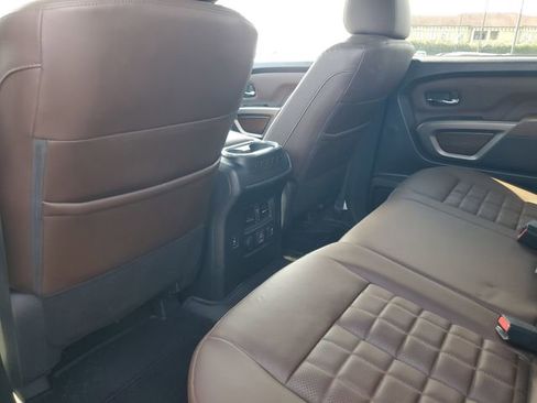 Used 2022 Nissan Titan Platinum Reserve w/ Moonroof Package AWD/4WD image 25