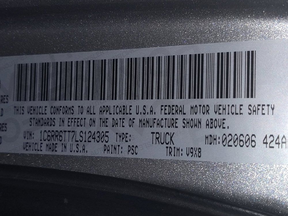 Used 2020 RAM 1500 Classic SLT RWD image 33