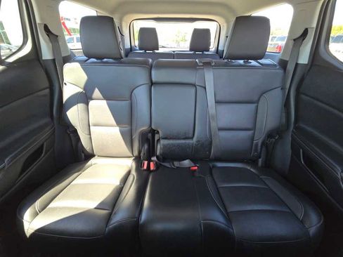 Used 2018 GMC Acadia SLT AWD/4WD image 18